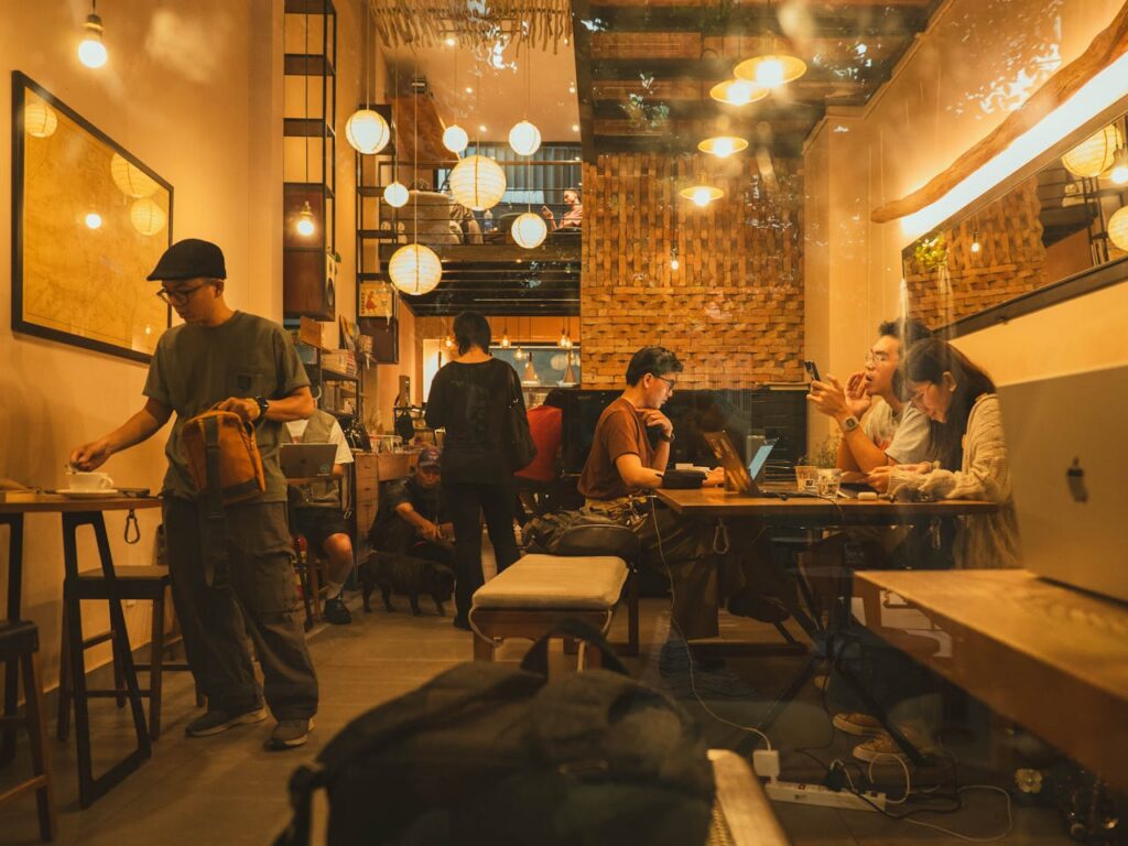 5 Best AI LMS Platforms for Frontline Teams in 2026